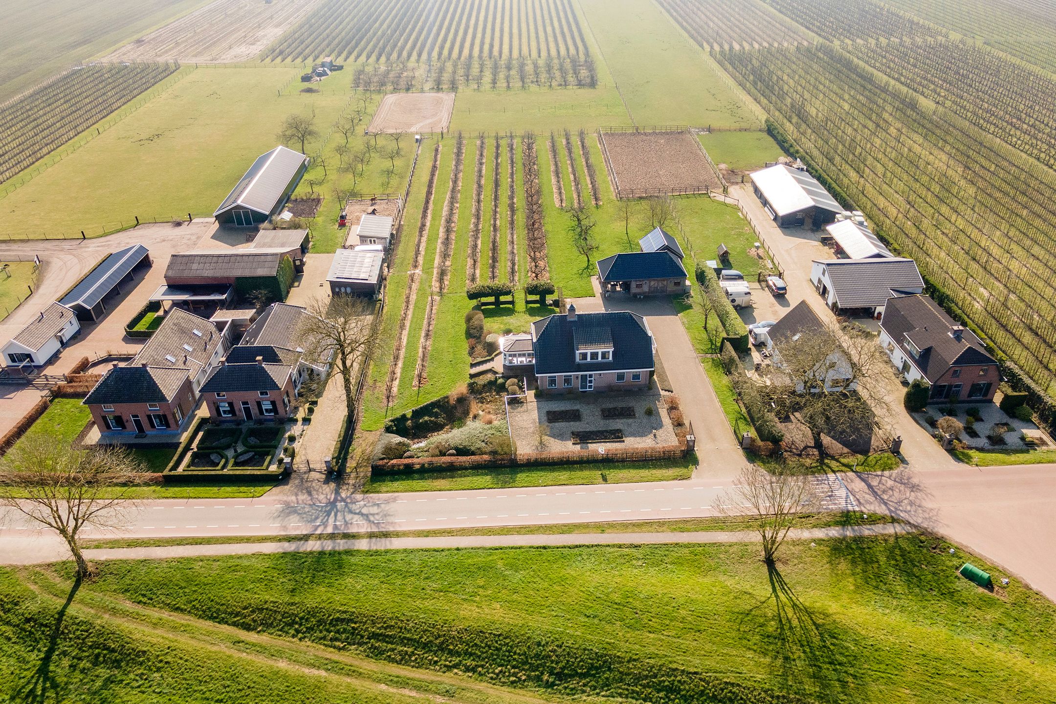 Foto 36 van Tielerweg 33-A