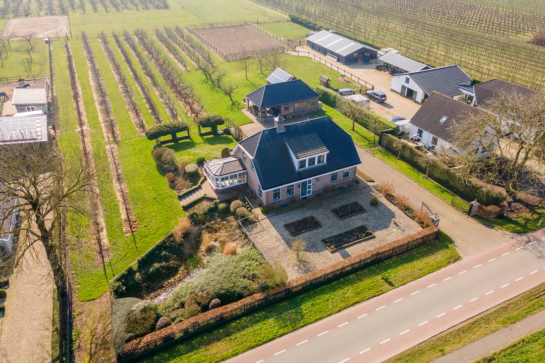 Foto 38 van Tielerweg 33-A