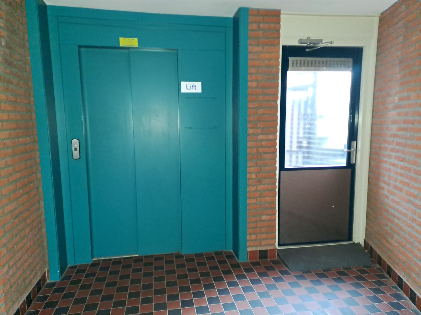 Foto 55 van Burgemeester Honnerlage Gretelaan 19