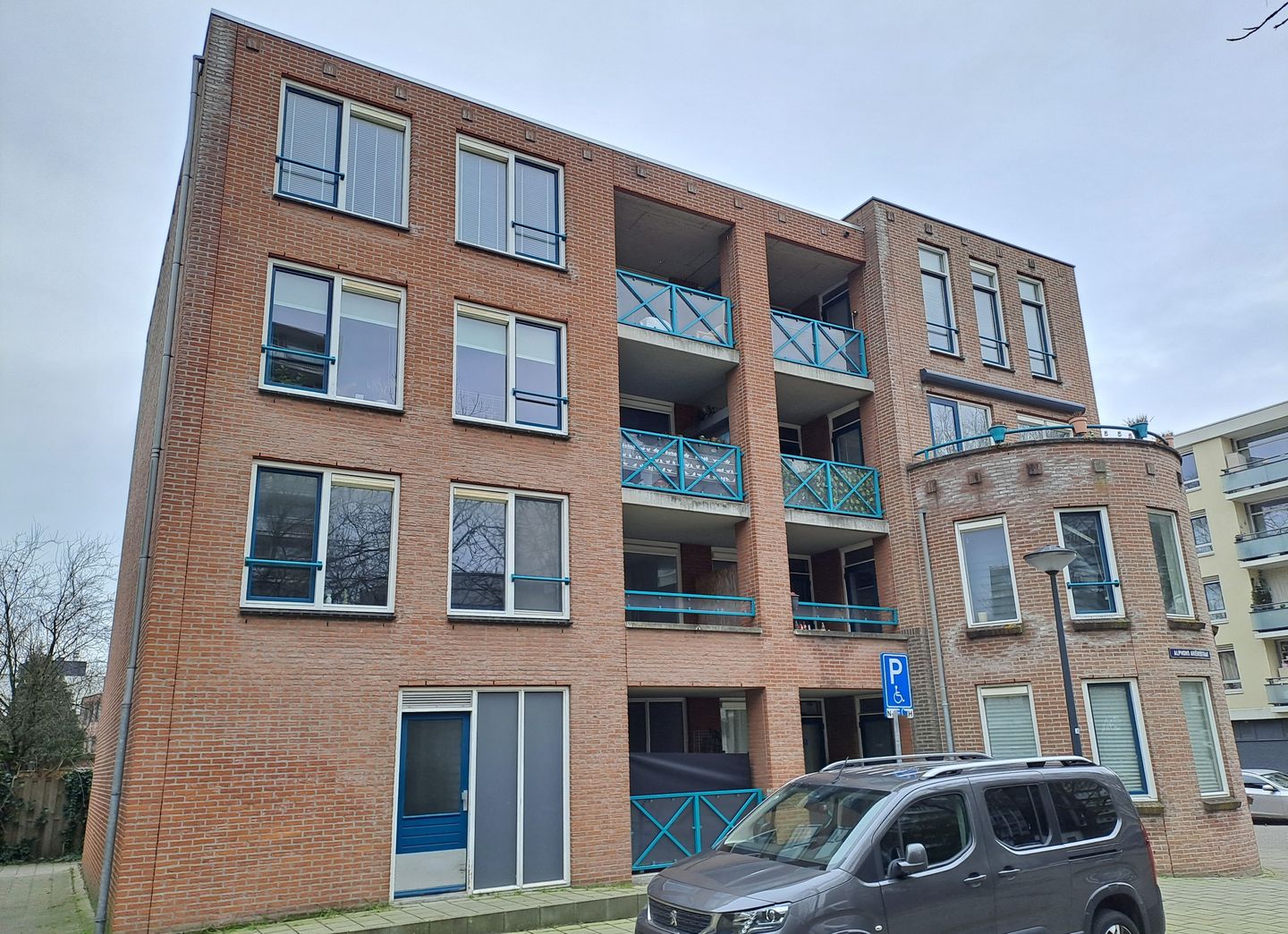 Foto 64 van Burgemeester Honnerlage Gretelaan 19