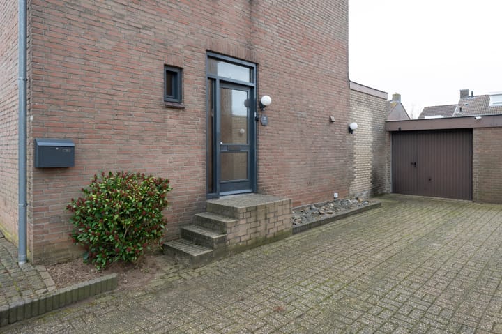 Foto 3 van Gouverneur Houbenstraat 20