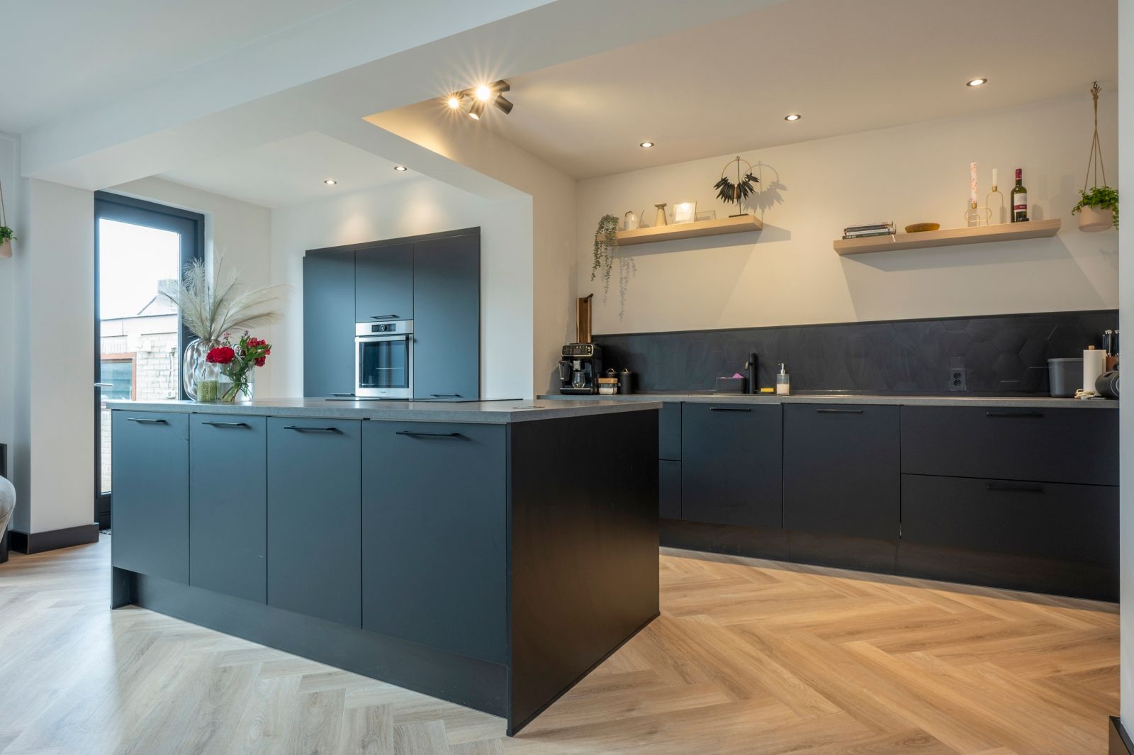 Foto 9 van Gouverneur Houbenstraat 20