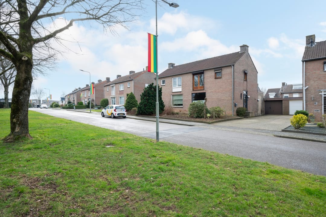 Foto 28 van Gouverneur Houbenstraat 20