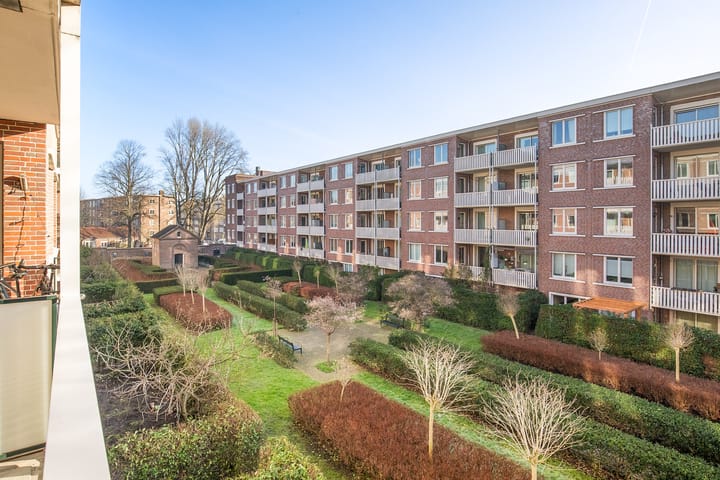 Foto 16 van Akbarstraat 14-B