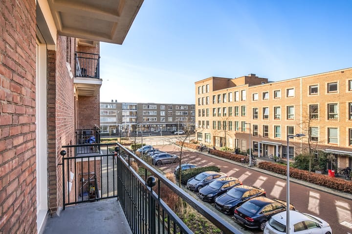 Foto 30 van Akbarstraat 14-B