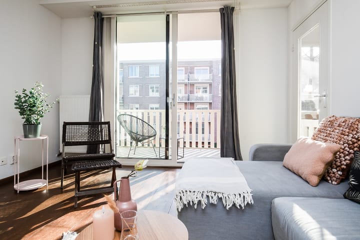 Foto 13 van Akbarstraat 14-B