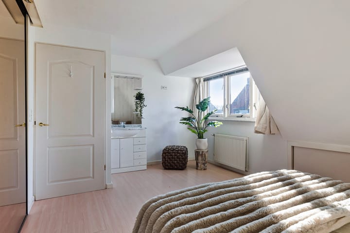 Foto 21 van Van Hoornstraat 1