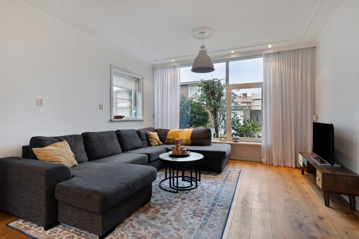 Foto 10 van Teugenaarsstraat 105