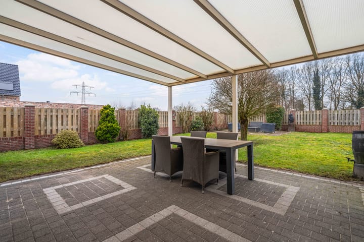 Foto 42 van Pinksterbloemstraat 16