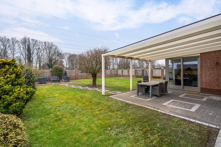 Foto 44 van Pinksterbloemstraat 16