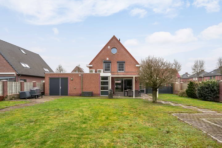 Foto 46 van Pinksterbloemstraat 16