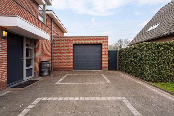 Foto 50 van Pinksterbloemstraat 16