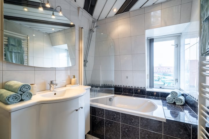 Photo 36 of Zuiddijk 232