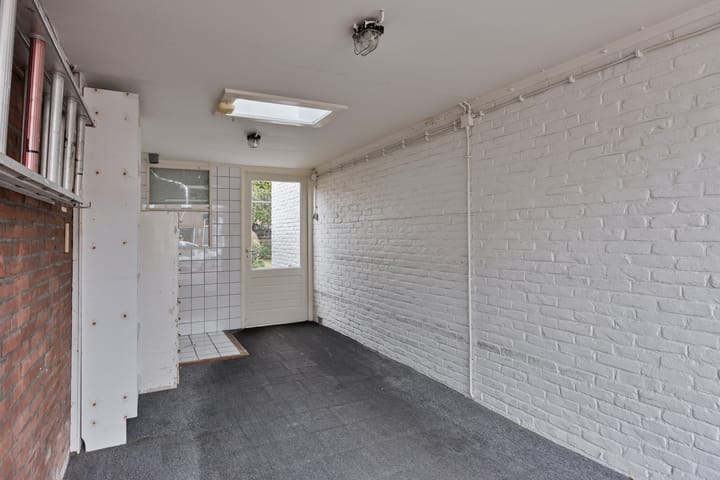 Photo 26 of Velserduinweg 155