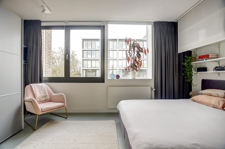 Photo 21 of Faradaystraat 13