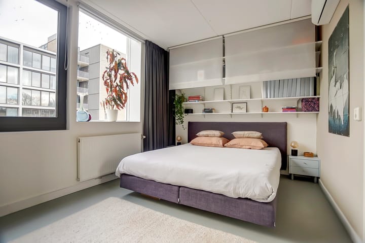 Photo 22 of Faradaystraat 13