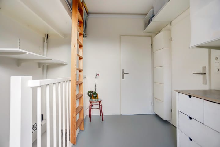 Photo 39 of Faradaystraat 13