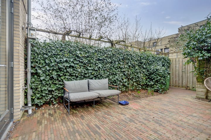 Photo 51 of Faradaystraat 13