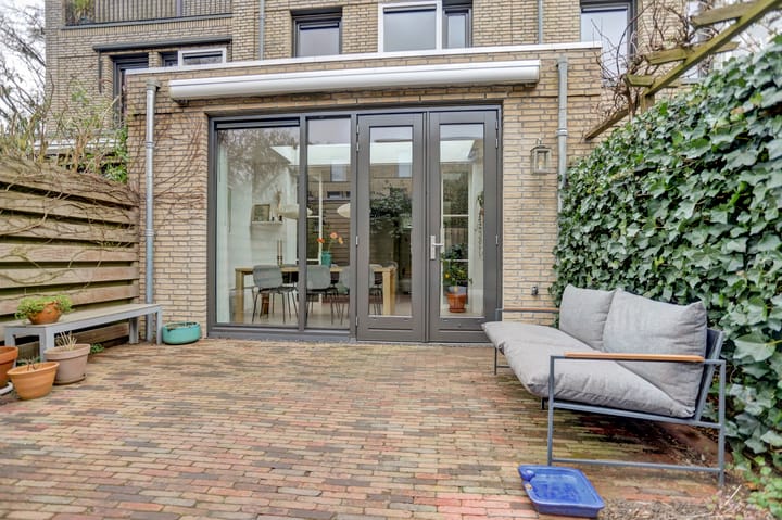 Photo 54 of Faradaystraat 13