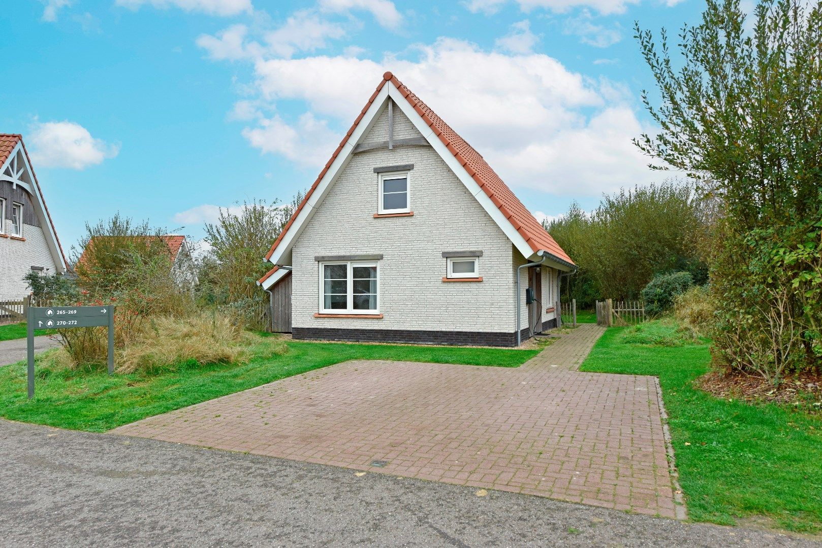 Foto 3 van Zeedijk 24-264