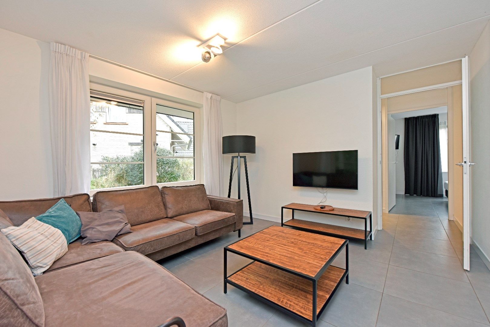 Foto 12 van Zeedijk 24-264