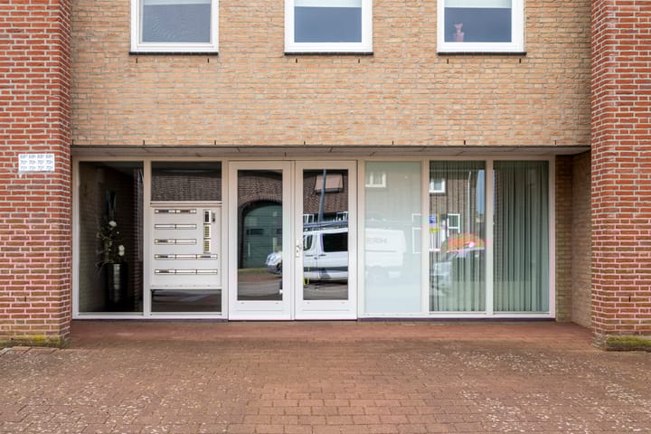 Foto 24 van Molenweg 72-A