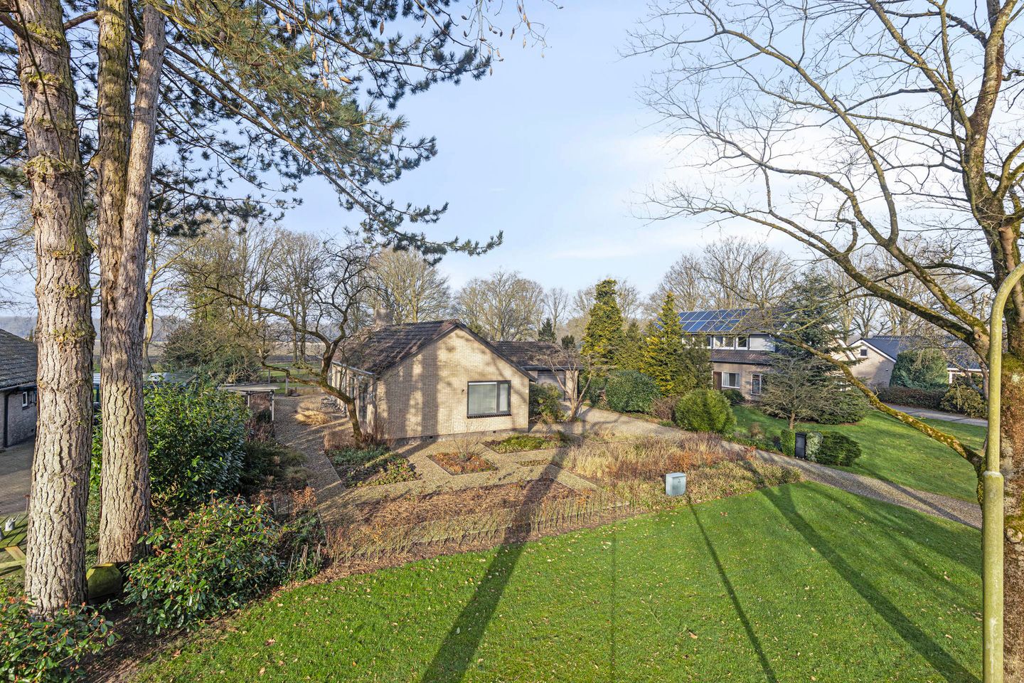 Foto 49 van Esveen 25