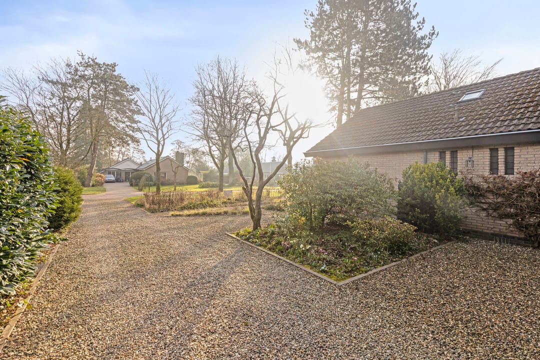 Foto 52 van Esveen 25