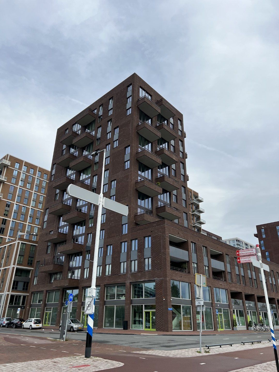 Foto 3 van Maashavenweg 186