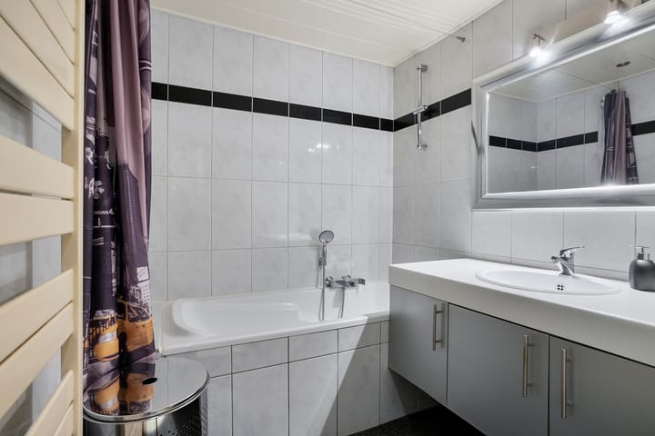 Foto 17 van Leeuwerikstraat 4