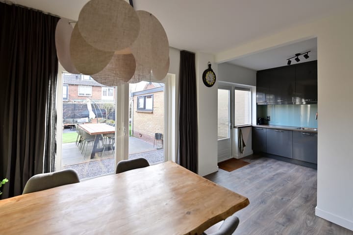 Foto 10 van Witte de Withstraat 28