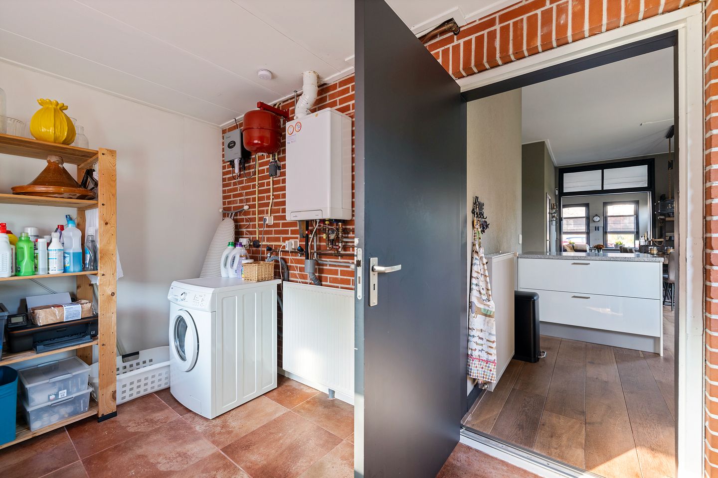 Photo 14 of Nieuwburen 84