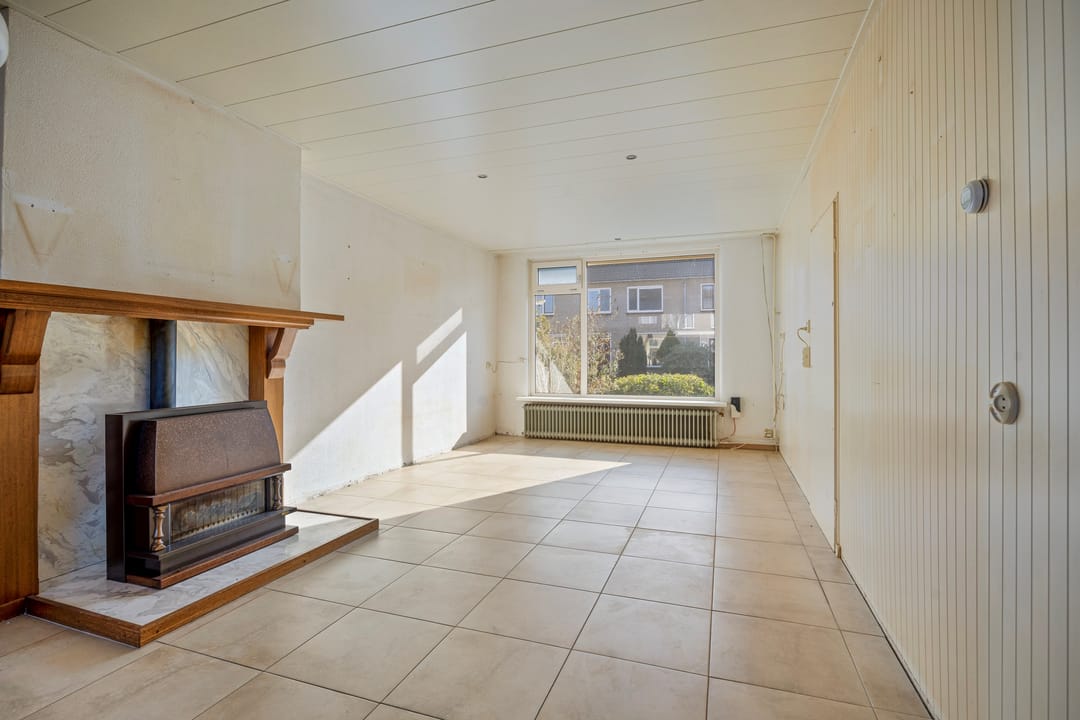 Foto 2 van Heilige Stoel 5105