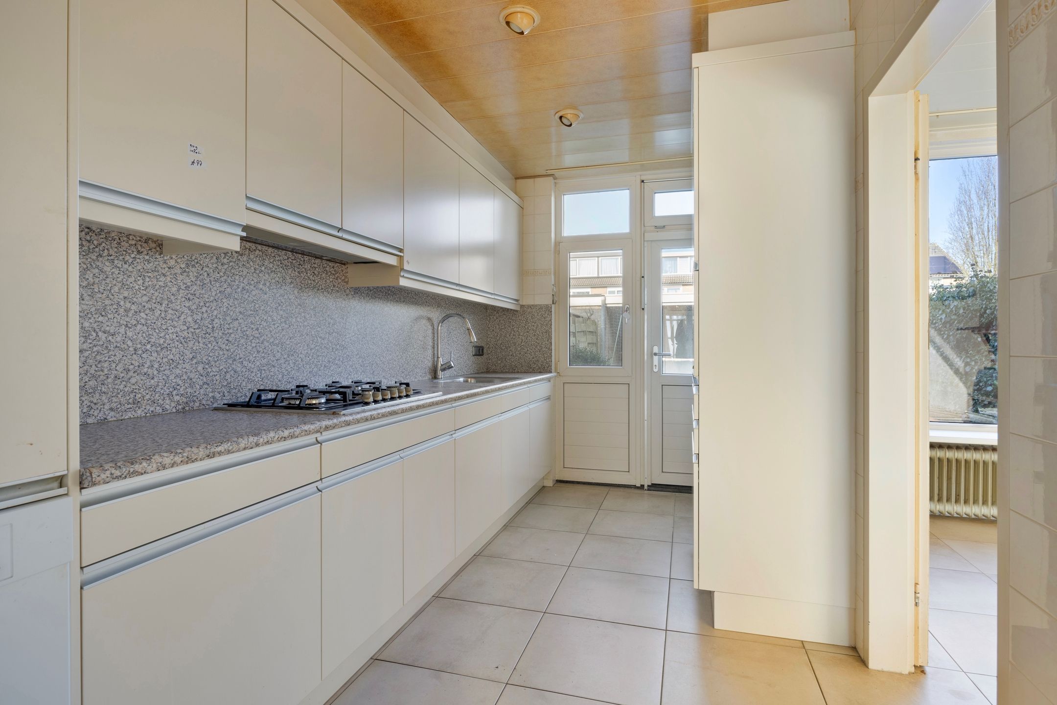 Foto 6 van Heilige Stoel 5105