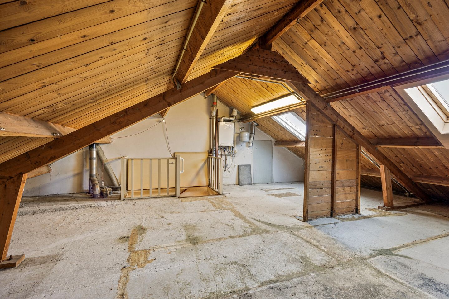 Foto 19 van Heilige Stoel 5105