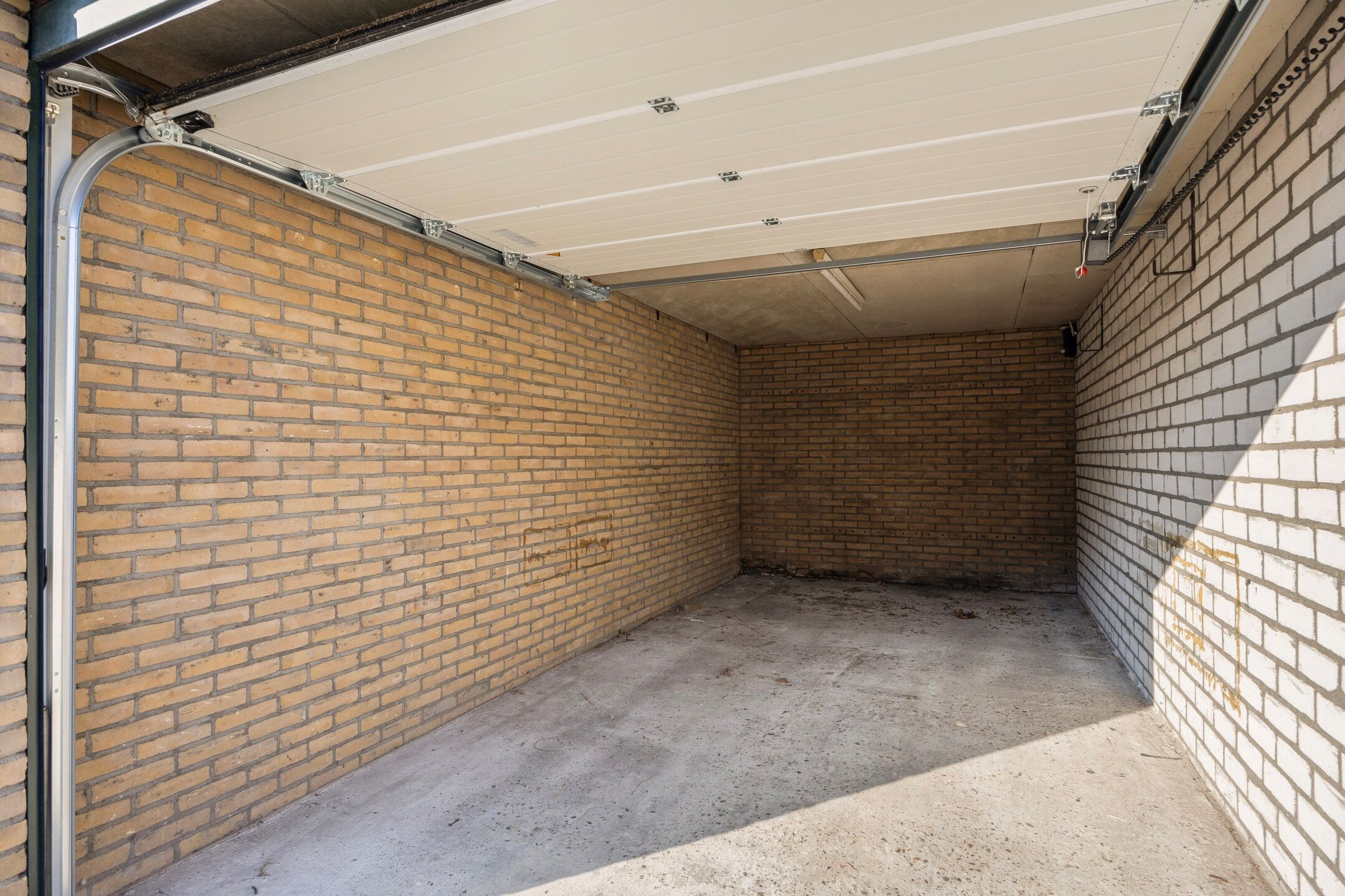 Foto 27 van Heilige Stoel 5105