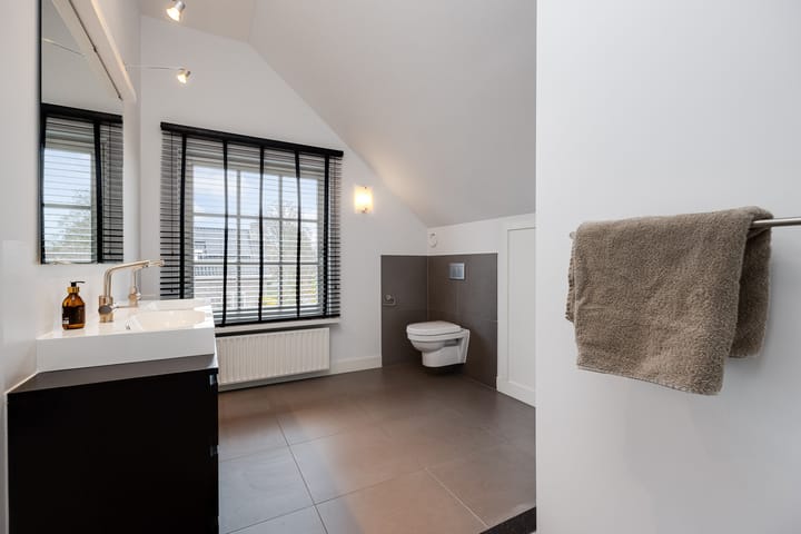 Foto 33 van Spankerstraat 1