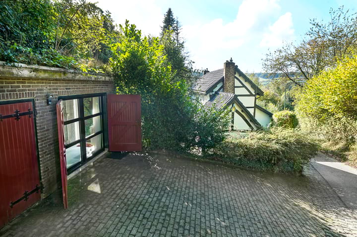 Photo 13 of Groenenweg 2