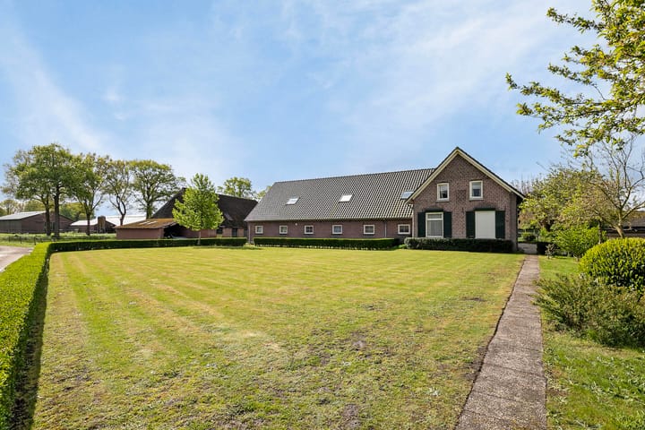 Photo 2 of Driehoek 11