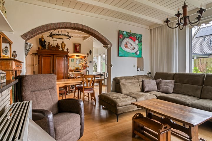 Photo 8 of Dorpstraat 13