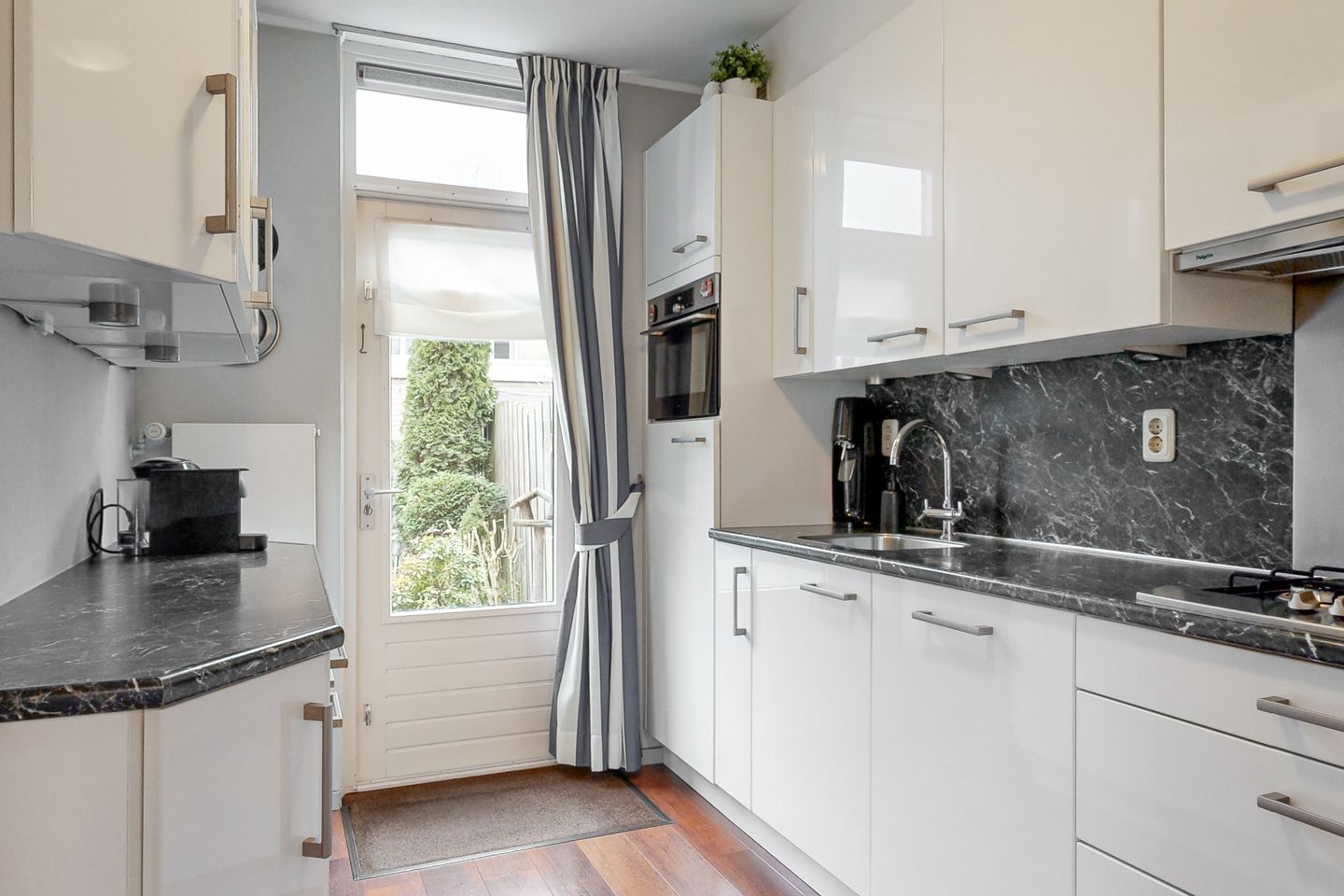 Foto 4 van Dokter Hiemstralaan 95