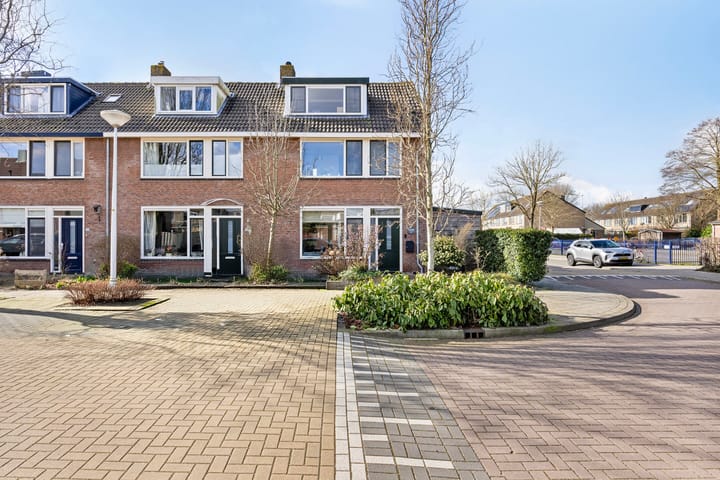 Foto 1 van van Wassenaarstraat 32