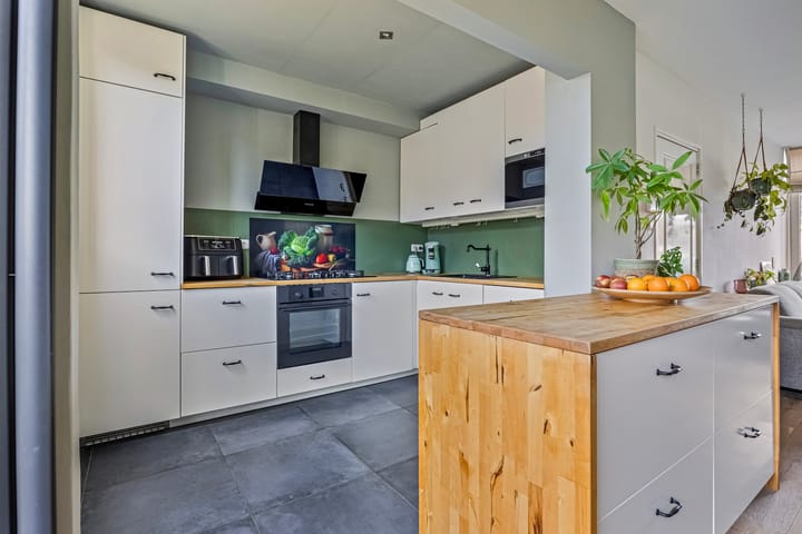 Foto 13 van van Wassenaarstraat 32