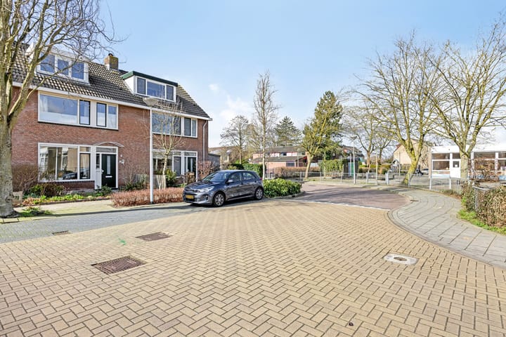 Foto 34 van van Wassenaarstraat 32