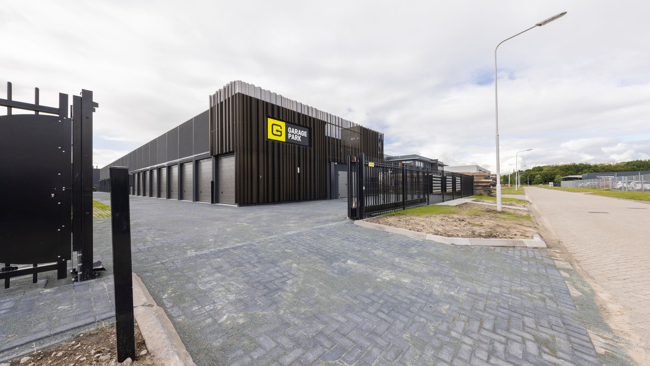 Foto 6 van GaragePark Sneek