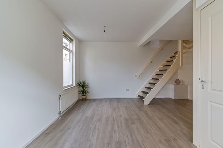 Foto 9 van Schoolstraat 1