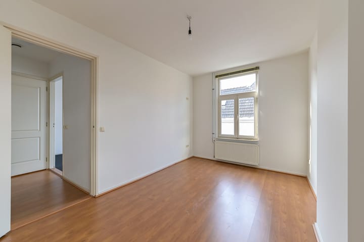 Foto 15 van Schoolstraat 1