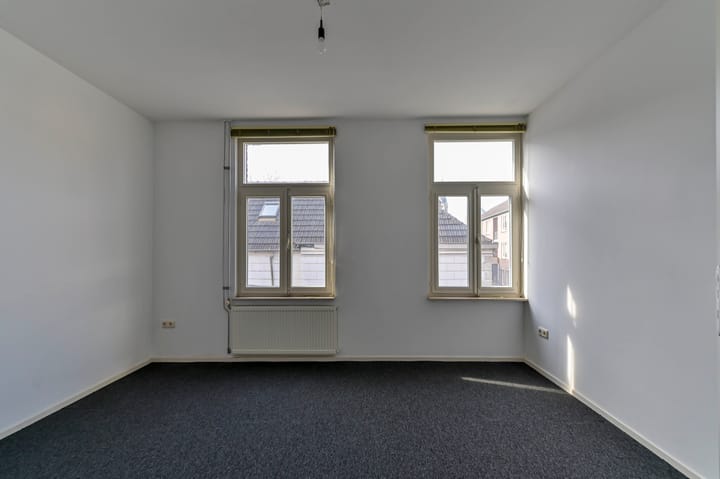 Foto 20 van Schoolstraat 1