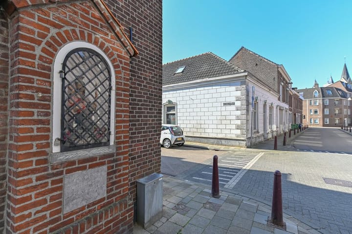 Foto 33 van Schoolstraat 1