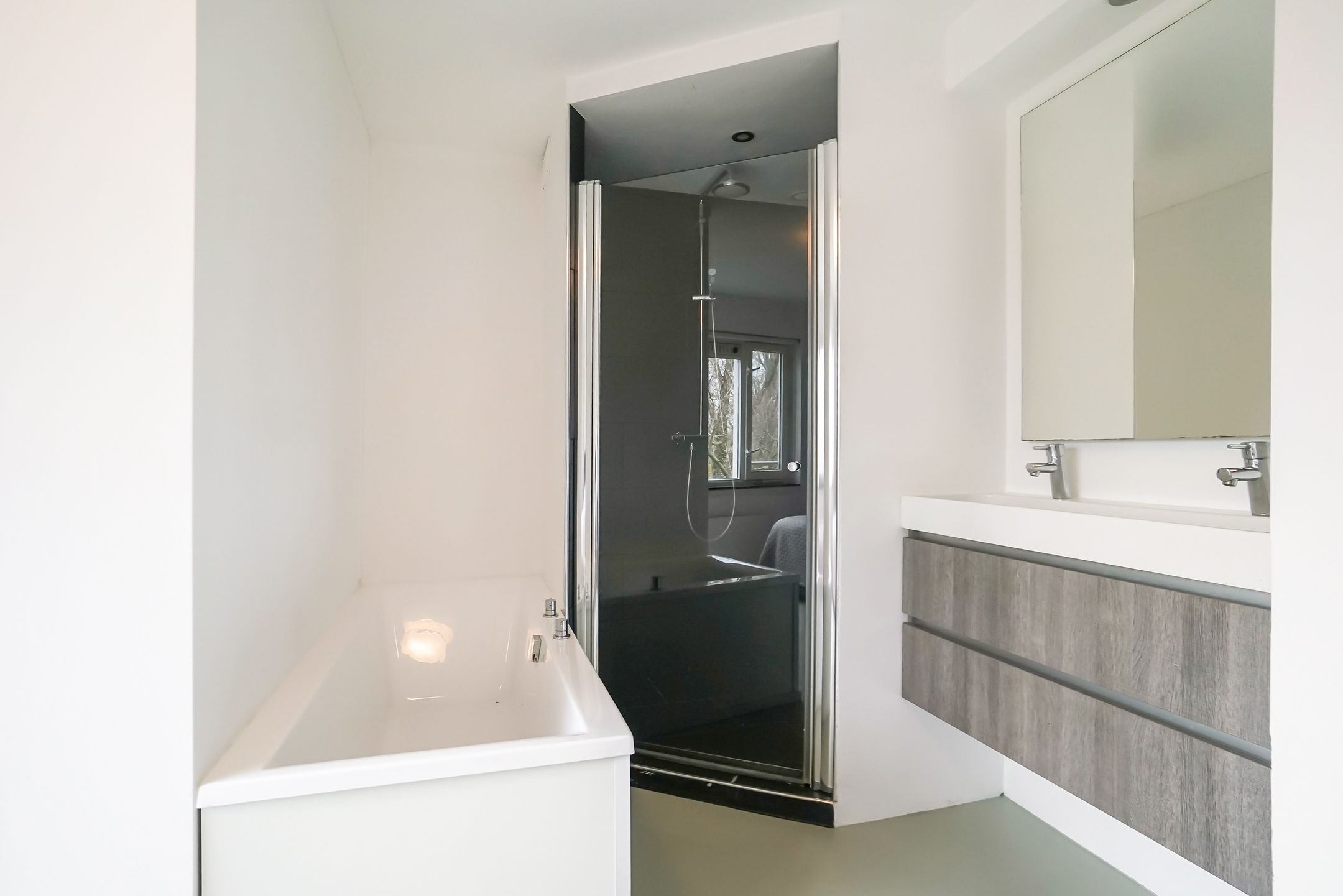 Foto 24 van Suze Groenewegplantsoen 60